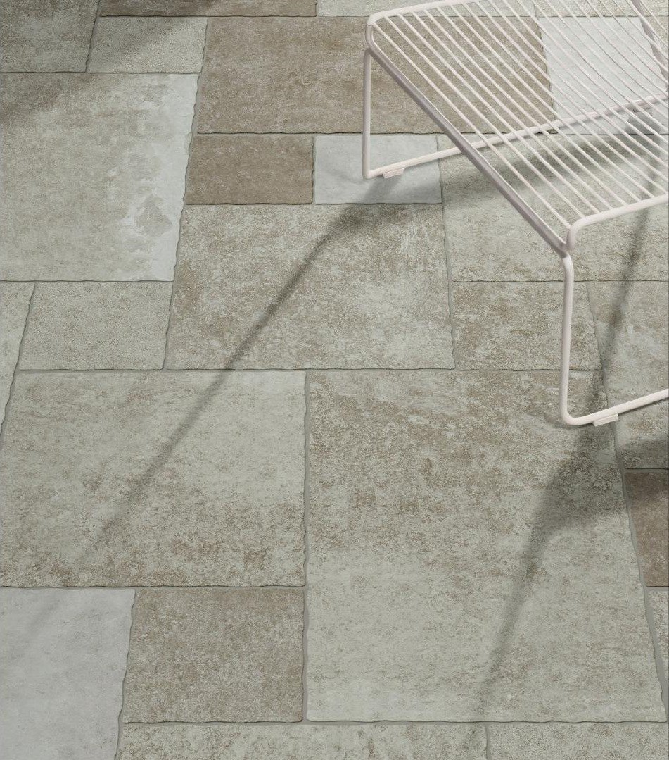 Manor Warm stone-look porcelain paver application scene