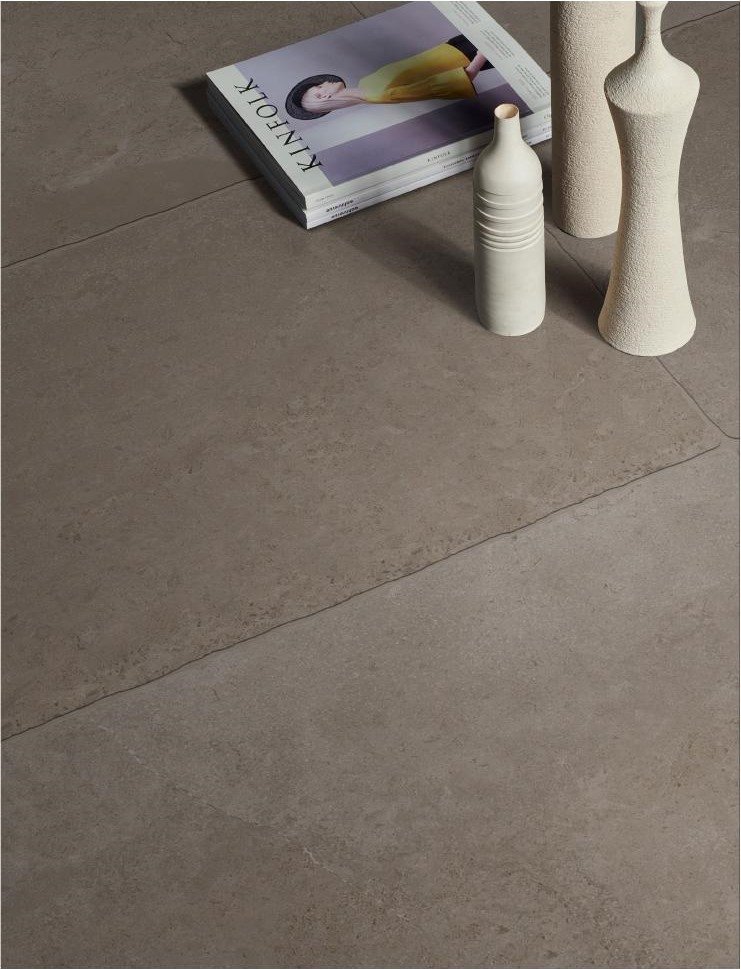 Coralstone Buff Brown Q stone-look porcelain paver application scene